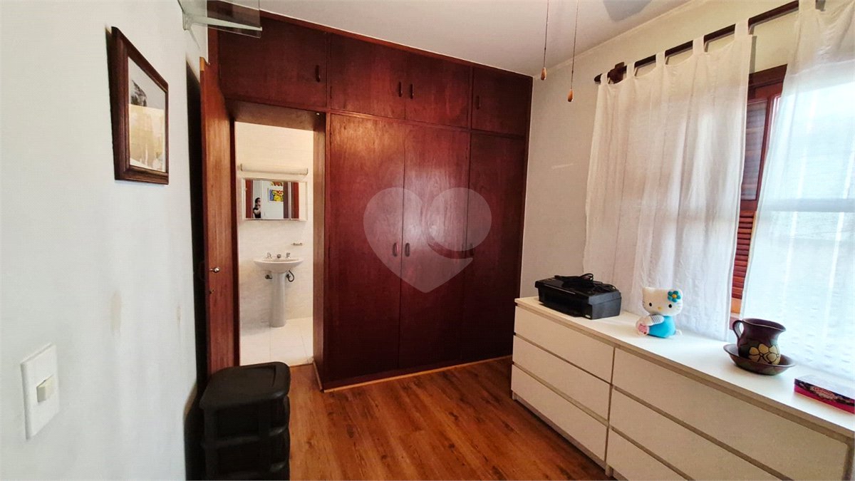 Casa à venda com 3 suítes em Jardim das Vertentes, São Paulo, SP