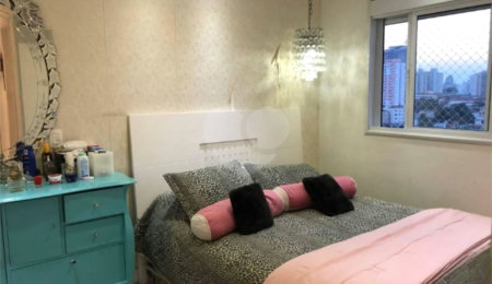 Apartamento à venda com 3 suítes em Vila Bertioga, São Paulo, SP