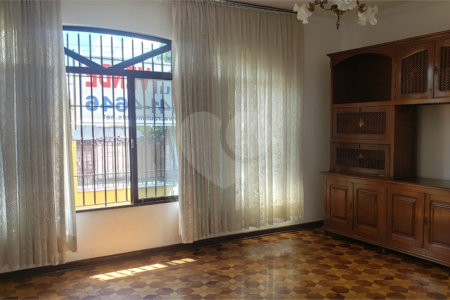 Casa Térrea à venda com 3 quartos, sendo 1 suíte,  em Campo Grande, São Paulo, SP