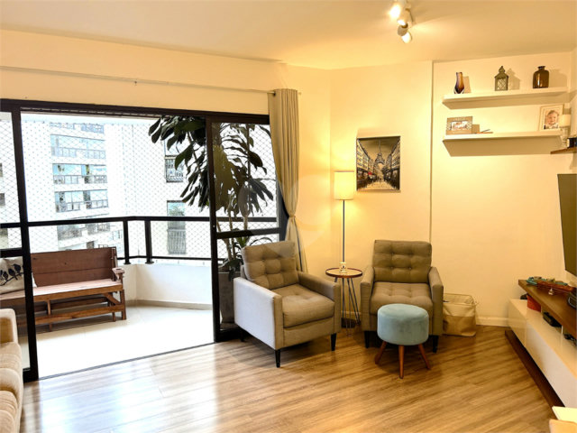 Apartamento à venda com 3 suítes em Campo Belo, São Paulo, SP
