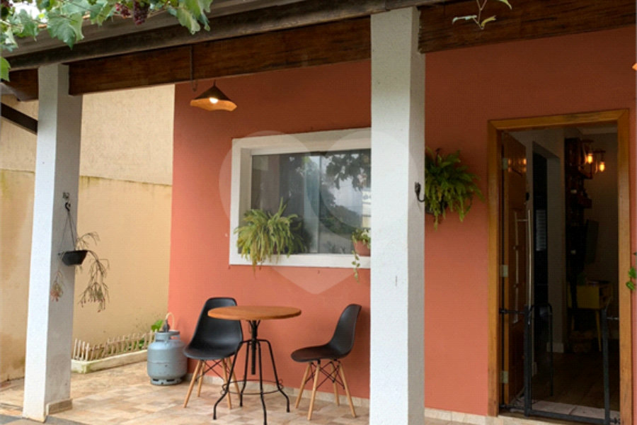 Casa à venda com 2 quartos, sendo 1 suíte, em Jundiaizinho (terra Preta), Mairiporã, SP