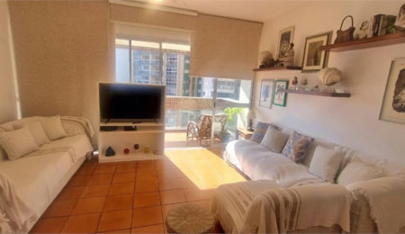 Apartamento porteira fechada com vista para o mar e lazer completo em Pitangueiras – Guarujá