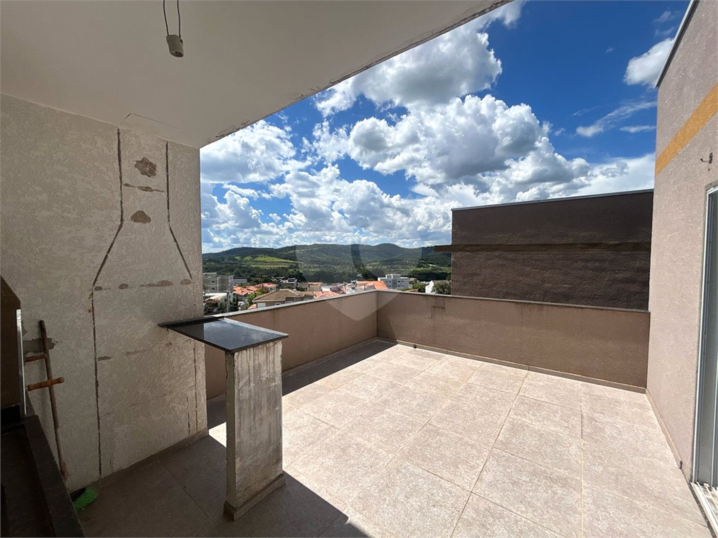 Apartamento à venda com 3 quartos, sendo 1 suíte, em Jardim Colonial, Atibaia, SP