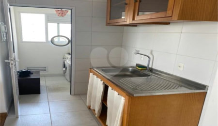 Apartamento à venda com 3 quartos, sendo 1 suíte,  em Vila Andrade, São Paulo, SP