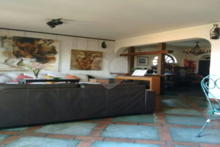Casa à venda com 4 suítes em Vila Sônia, São Paulo, SP