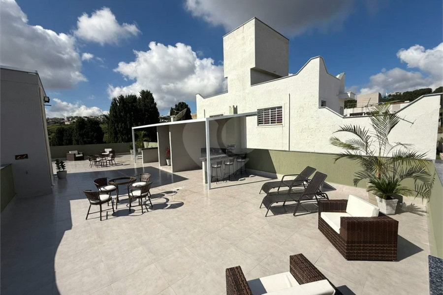 Vendo Apartamento Novo – 80m² de Conforto e Praticidade!