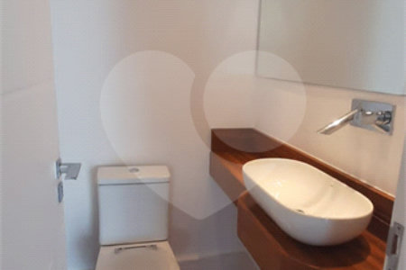 Apartamento à venda com 4 quartos, sendo 3 suítes, em Cambuci, São Paulo, SP