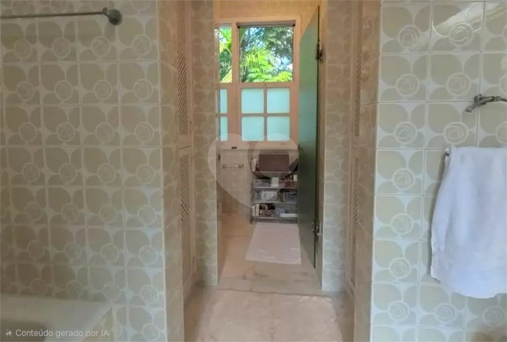 Casa à venda com 4 quartos, sendo 2 suítes,  em Jardim Botânico, Rio de Janeiro, RJ