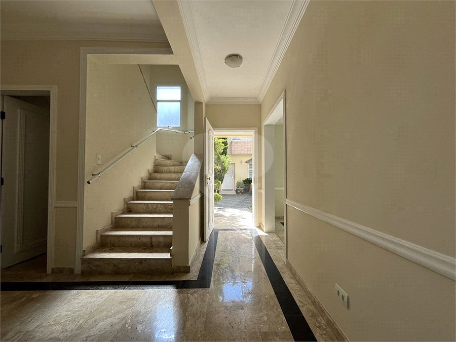 Casa para alugar com 4 quartos, sendo 2 suítes, no condomínio Porto Fino, São Paulo - SP