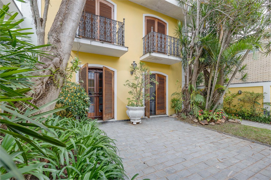 Casa à venda com 4 suítes em Alto da Boa Vista, São Paulo, SP