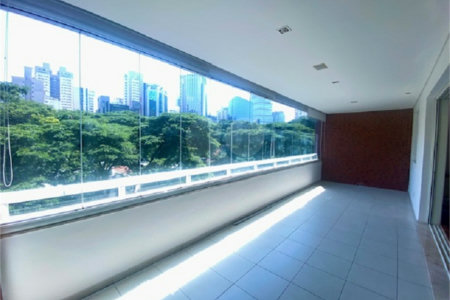 Apartamento à venda ou para alugar com 2 suítes em Itaim Bibi, São Paulo, SP