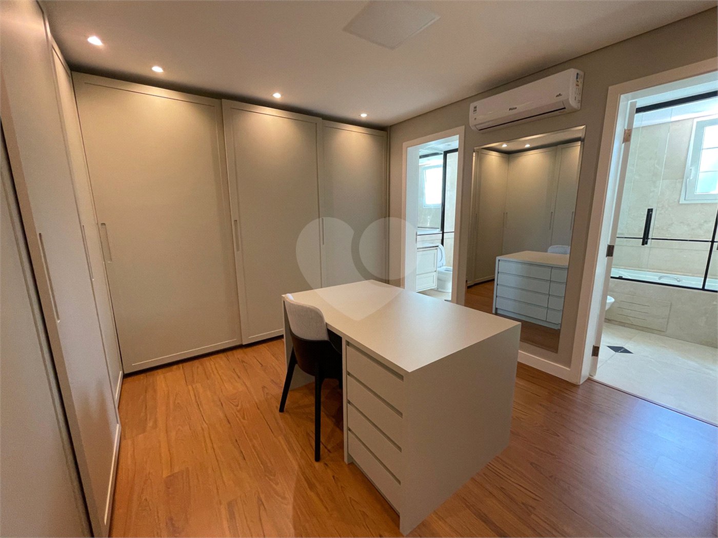 Casa à venda com 5 suítes no condomínio Maison Du Parc, São Paulo - SP