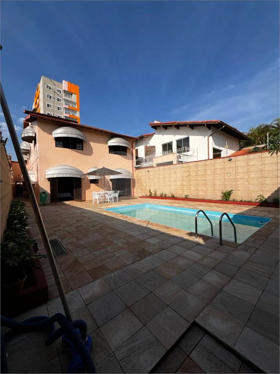 Sobrado à venda com 3 quartos, sendo 2 suítes,  em Alto Ipiranga, Mogi das Cruzes, SP