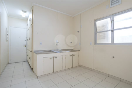 Apartamento à venda com 3 quartos, sendo 1 suíte, em Jardim Paulista, São Paulo, SP