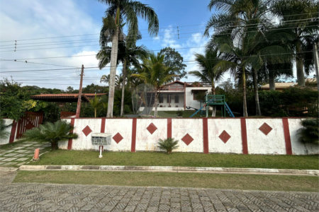 Casa em condomínio à venda com 3 quartos, sendo 1 suíte,  no Centro, Bom Jesus dos Perdões, SP