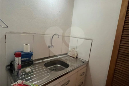Sobrado à venda com 4 quartos, sendo 1 suíte,  em Vila Cordeiro, São Paulo, SP