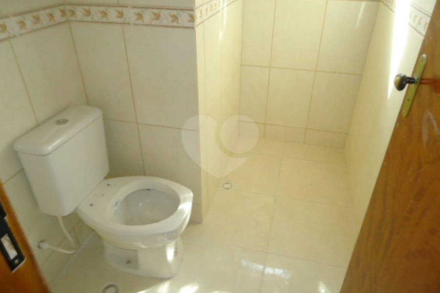 Sobrado à venda com 4 quartos, sendo 2 suítes, em Vila Rosália, Guarulhos, SP