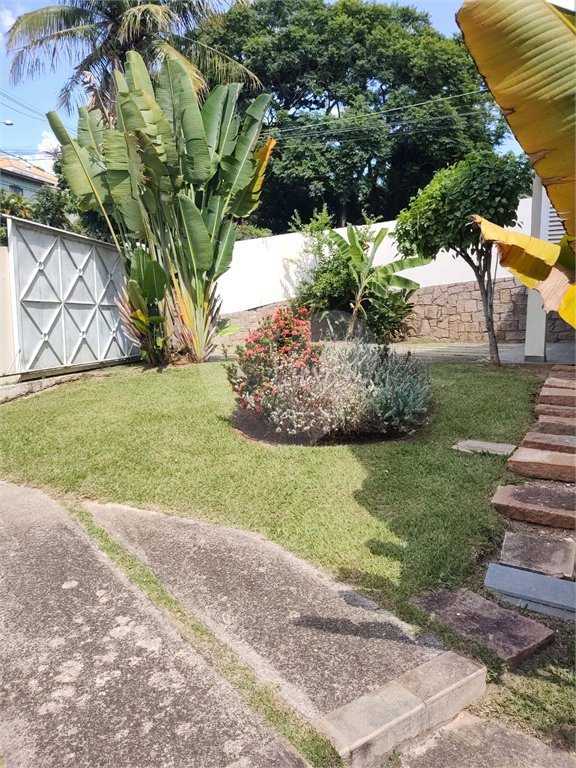 Casa à venda com 4 suítes no condomínio Estância Marambaia, Vinhedo - SP