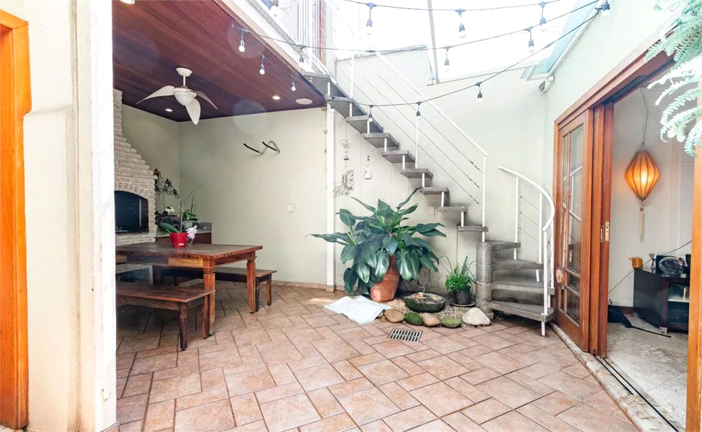 Casa de Vila à venda com 3 quartos, sendo 1 suíte, em Campo Belo, São Paulo, SP