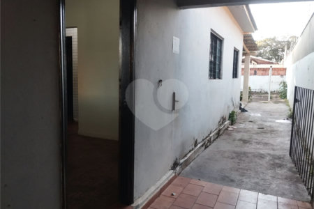 Casa Térrea à venda com 3 quartos, sendo 1 suíte, em Vila Xavier (vila Xavier), Araraquara, SP