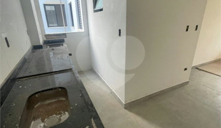 Casa à venda com 2 quartos, sendo 1 suíte,  no condomínio Residencial Calegari, São Paulo - SP