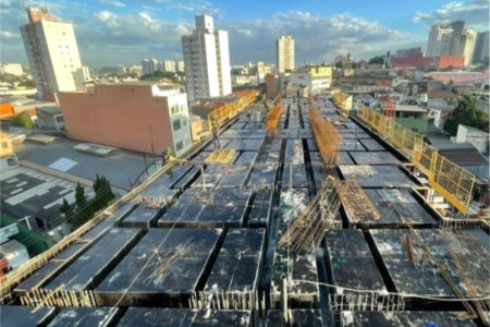 Apartamento à venda com 2 quartos, sendo 1 suíte,  em Santo Amaro, São Paulo, SP