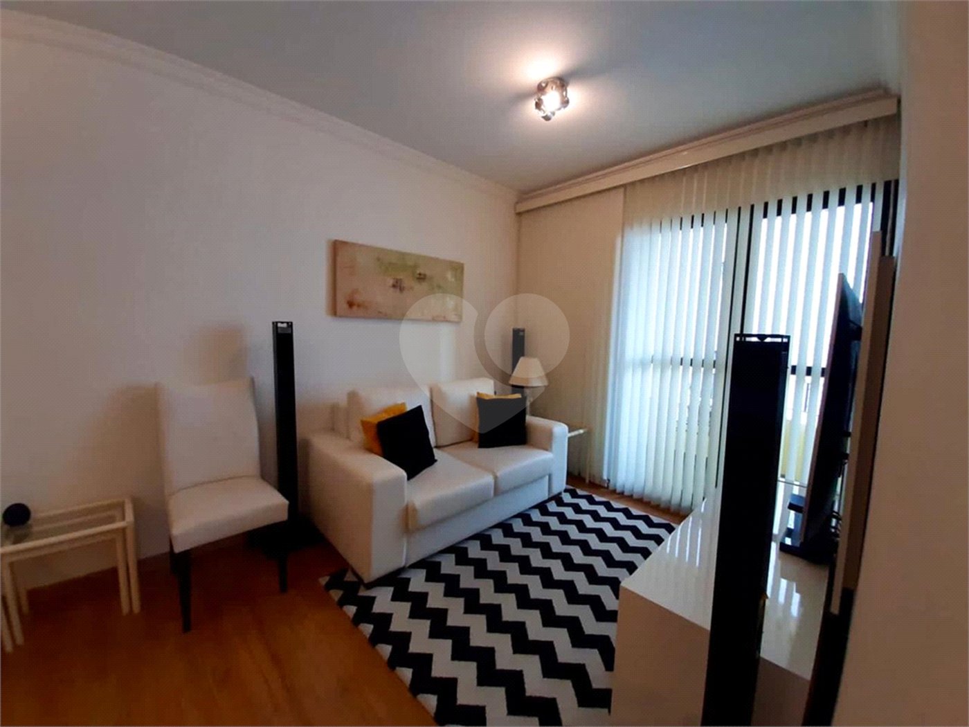 Apartamento para alugar com 3 quartos, sendo 1 suíte, em Vila Olímpia, São Paulo, SP