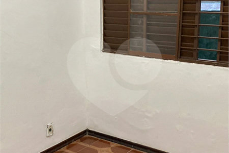 Casa Térrea à venda com 5 quartos, sendo 2 suítes, em Vila Trujillo, Sorocaba, SP