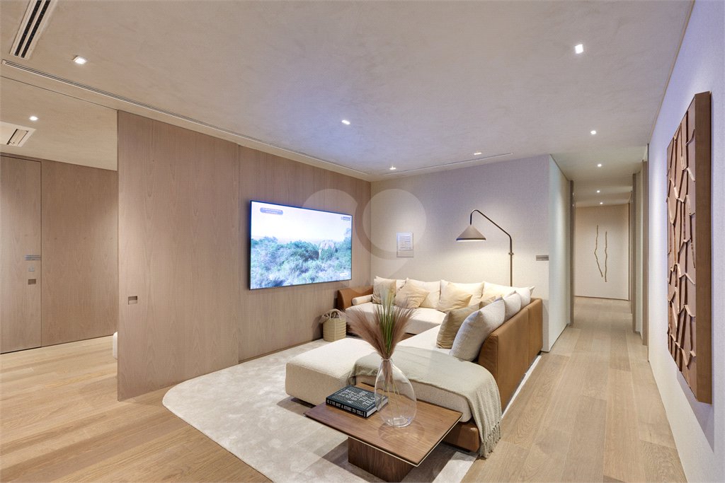 Cobertura à venda com 4 suítes em Moema, São Paulo, SP