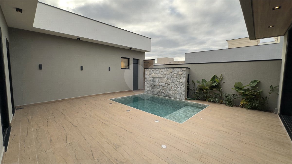 Casa à venda com 3 suítes no condomínio Jardim Residencial Dona Maria Candida, Indaiatuba - SP