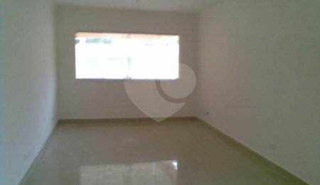Sobrado à venda com 4 quartos, sendo 2 suítes, em Vila Sônia, São Paulo, SP