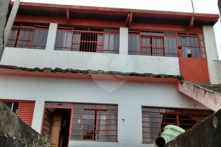 Sobrado à venda com 2 quartos em Vila Medeiros, São Paulo, SP