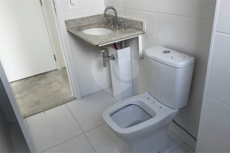 Apartamento à venda com 2 suítes em Santo Amaro, São Paulo, SP