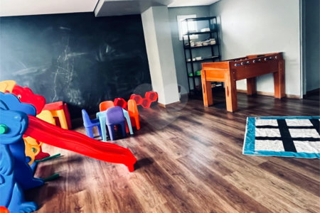 Apartamento à venda com 2 quartos em Parque Maria Domitila, São Paulo, SP