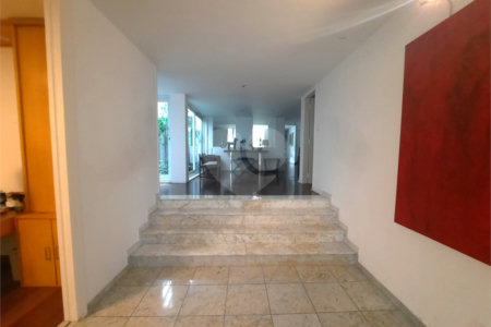 Casa para alugar com 4 quartos, sendo 2 suítes,  em Alto da Boa Vista, São Paulo, SP