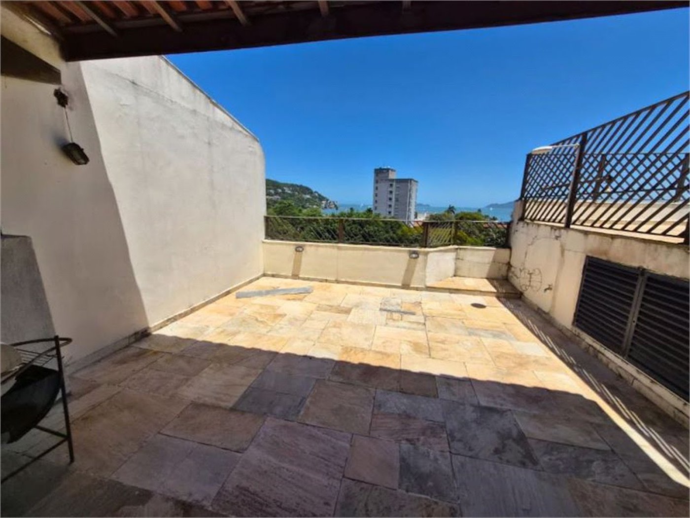Apartamento Residencial à venda, Loteamento João Batista Julião, Guarujá - AP1261.