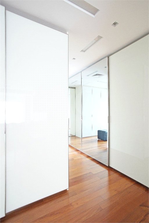 Apartamento à venda com 3 suítes em Vila Mariana, São Paulo, SP
