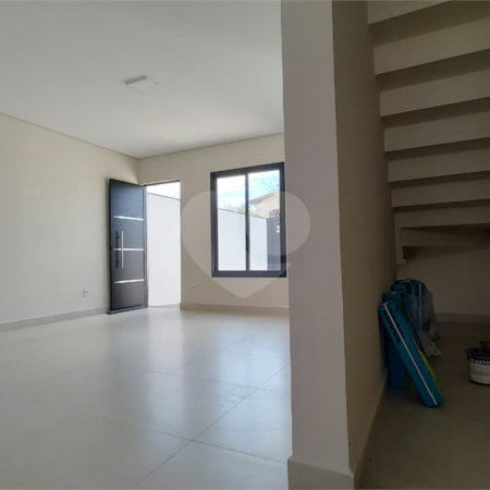Casa de Vila à venda com 3 quartos, sendo 1 suíte,  em Éden, Sorocaba, SP