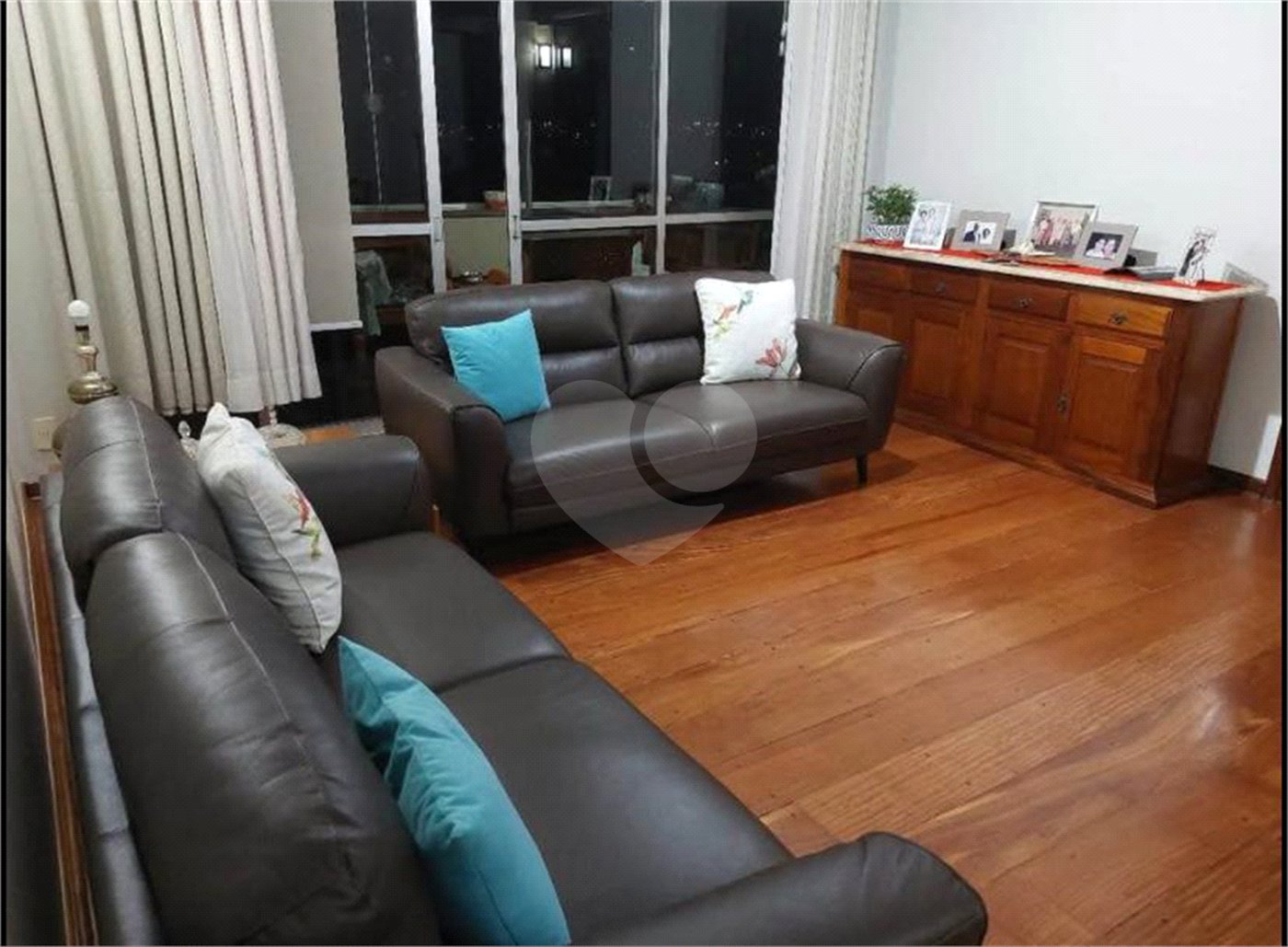 Apartamento à venda com 3 quartos, sendo 1 suíte, no Centro, Araraquara, SP