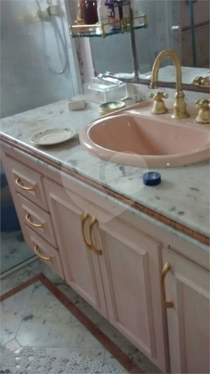 Sobrado à venda com 3 quartos, sendo 2 suítes, em Horto, São Paulo, SP