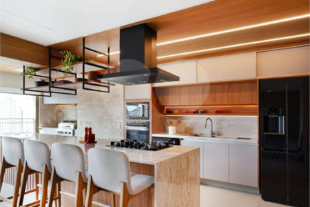 Apartamento à venda com 3 suítes em Indianópolis, São Paulo, SP