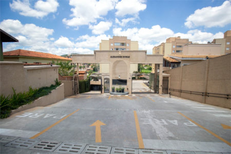 Apartamento à venda com 3 quartos, sendo 1 suíte,  em Jardim Flórida, São Roque, SP