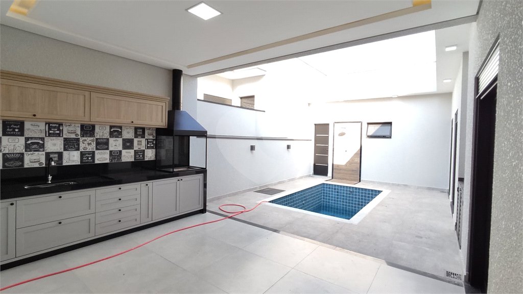 Casa à venda com 3 suítes no condomínio Residencial Viena, Indaiatuba - SP
