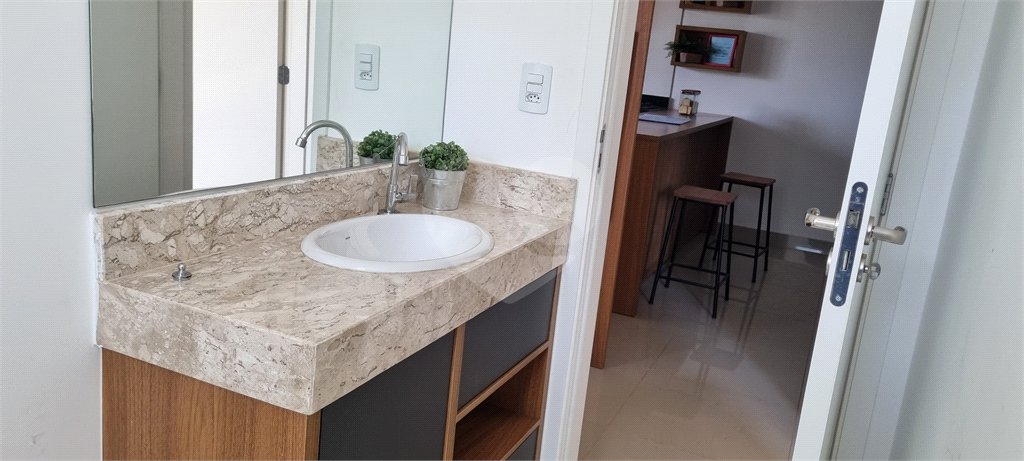 Apartamento à venda com 2 quartos, sendo 1 suíte, em Jardim Nair Maria, Salto, SP