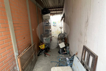 Casa à venda com 4 quartos, sendo 1 suíte,  em Jardim Ponte Grande, Mogi das Cruzes, SP