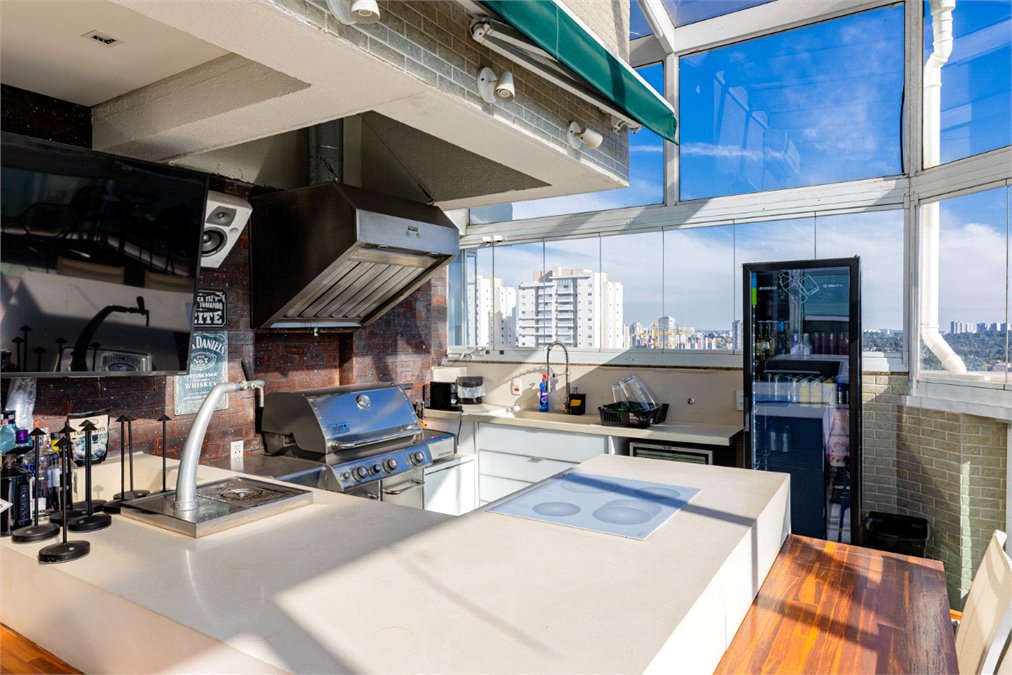 Apartamento à venda com 4 quartos, sendo 3 suítes, em Campo Belo, São Paulo, SP