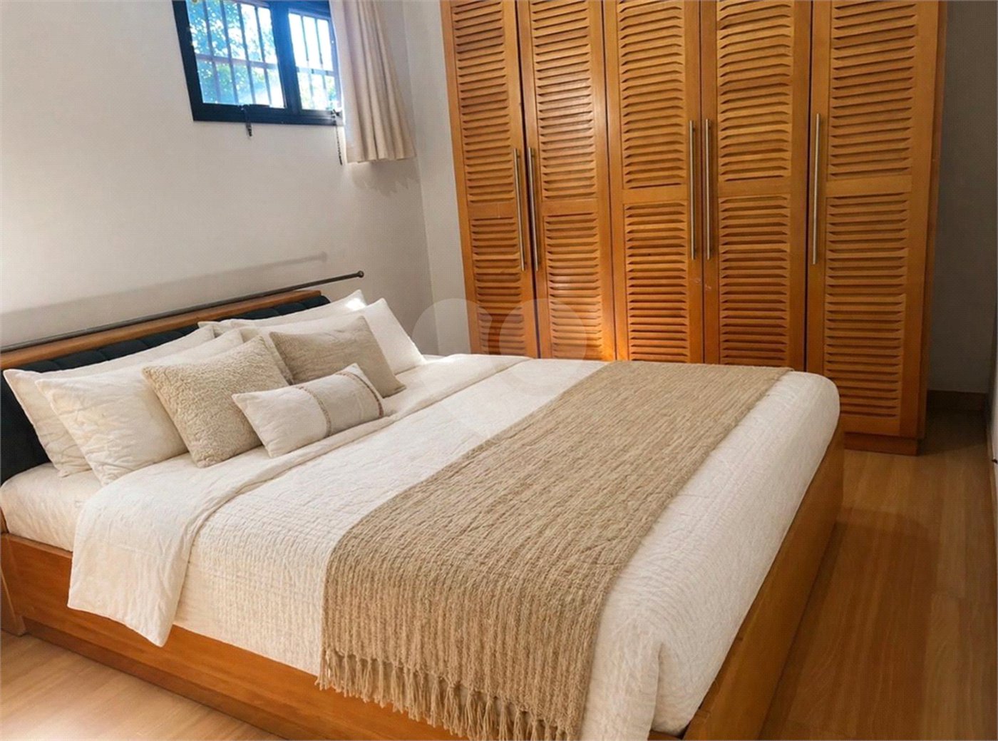 Casa à venda com 5 quartos, sendo 4 suítes, em Butantã, São Paulo, SP