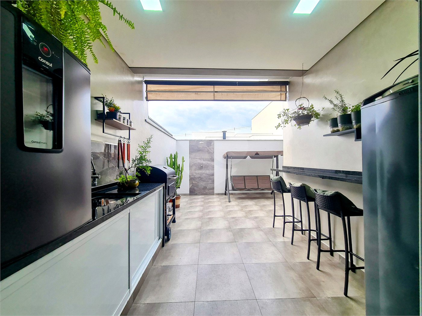 Casa à venda com 3 quartos, sendo 1 suíte, no condomínio Horto Florestal Iii, Sorocaba - SP