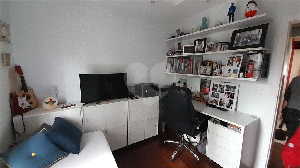 Apartamento à venda com 3 suítes em Perdizes, São Paulo, SP