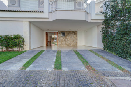 Casa à venda com 4 suítes no condomínio Ville de Marseille, São Paulo - SP